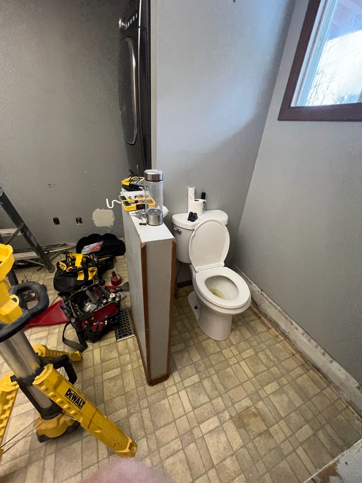 Bathroom before renovation